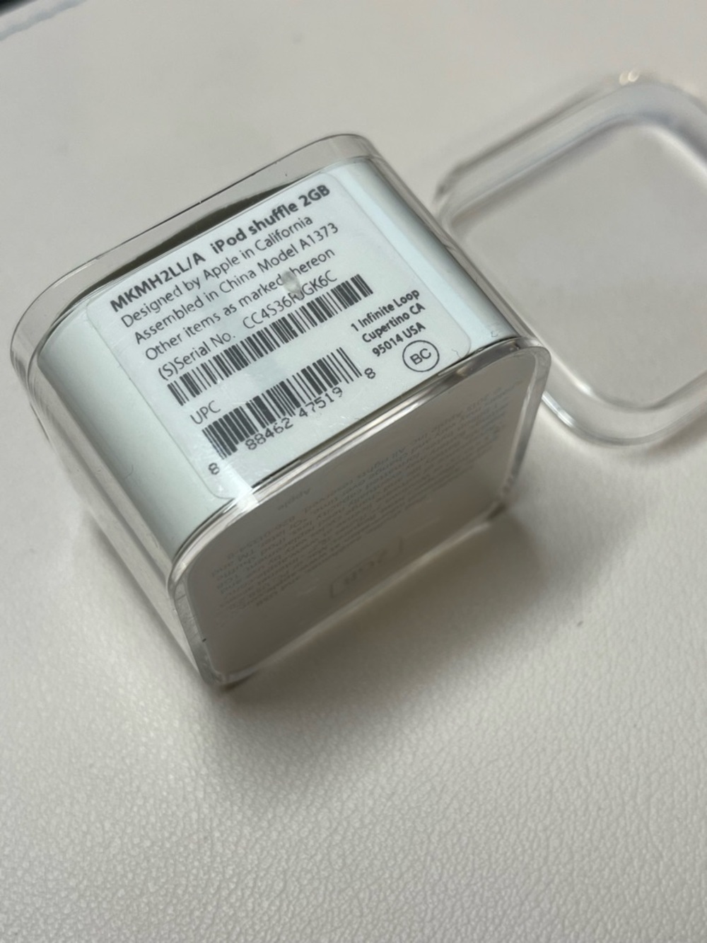 Apple iPod shuffle - 2GB (2015 - 4th generation) - Picture 5 of 8